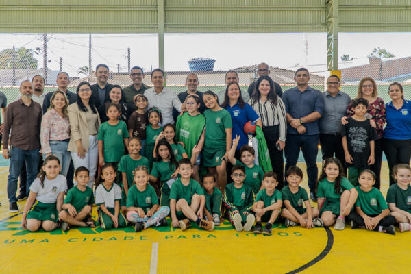 PARANAGUÁ ENTREGA NOVO CENTRO DE ESPORTES NO JARDIM ESPERANÇA COM INVESTIMENTO DE R$ 700 MIL